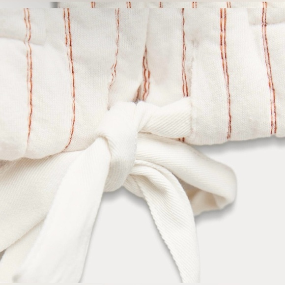 Zara Shirt and Animal Print Vest Leopard Knit
Vest with White Tee Size S - Picture 6 of 10